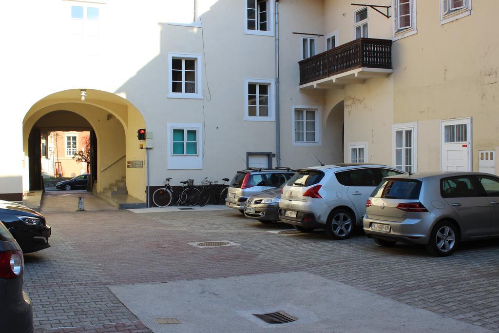 Apartment Nuk リュブリャナ エクステリア 写真